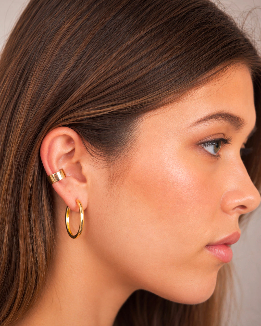 Plain Hoops Bold - 18K Gold Vermeil Lifestyle