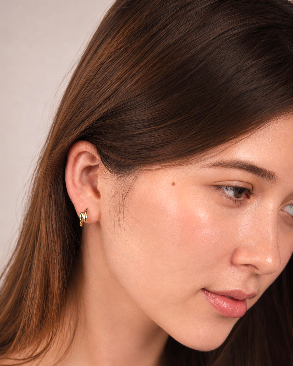 Double Mini Luma Hoops Earring - Sterling Silver Lifestyle