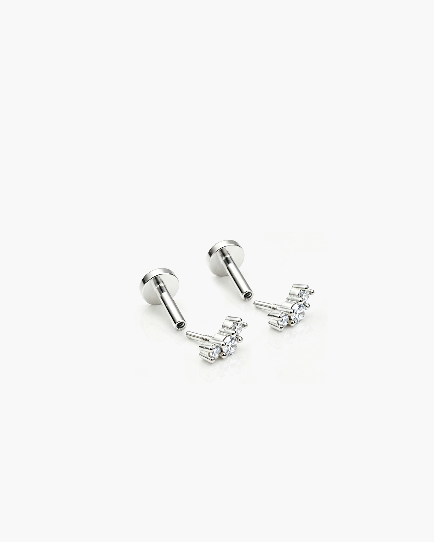 Mini Diamond Curve Stud Single - Titanium Lab Grown Diamond Split Profile